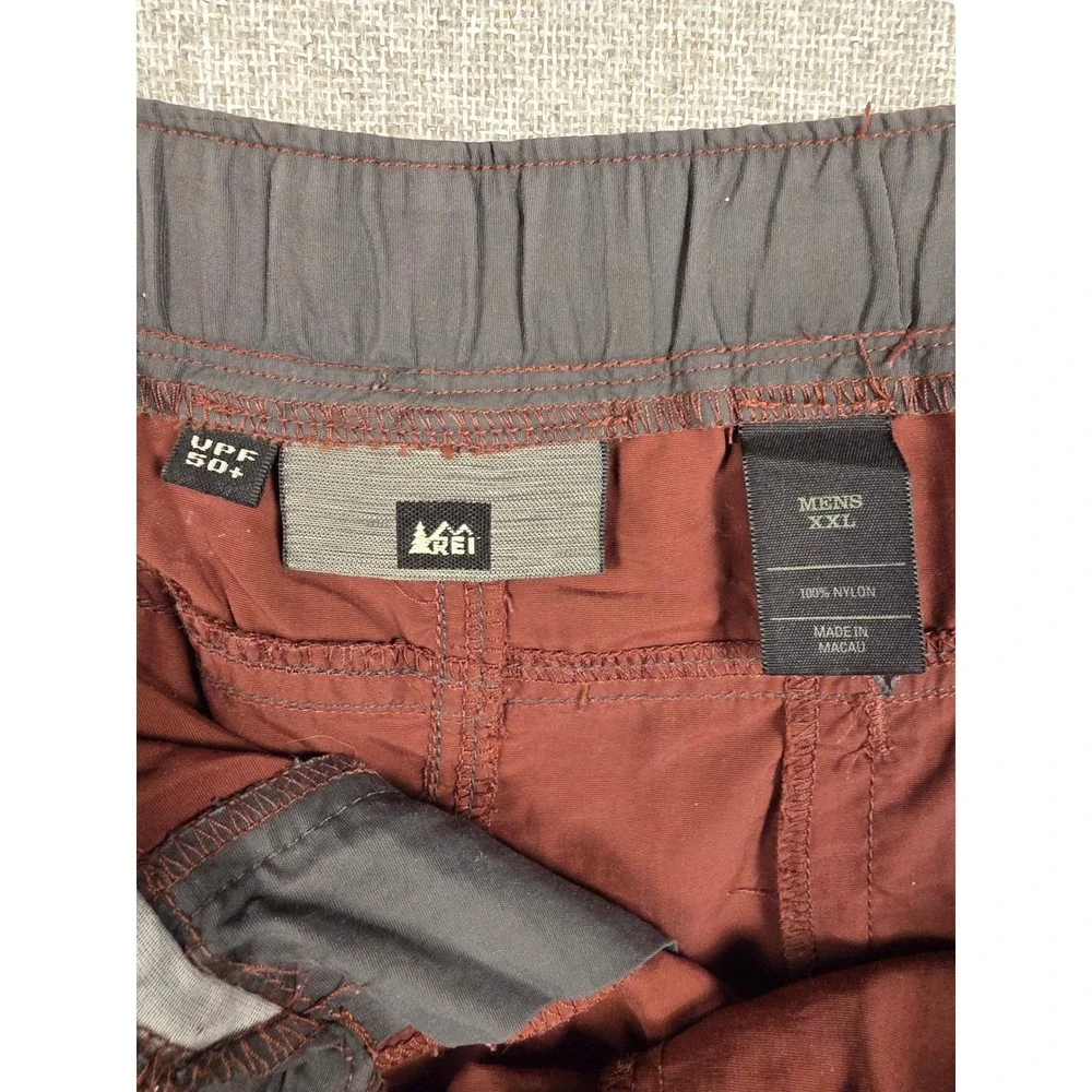 REI Sahara Cargo Shorts Mens XXL Rust Brown Nylon UPF 50+ Hiking Belted 732434